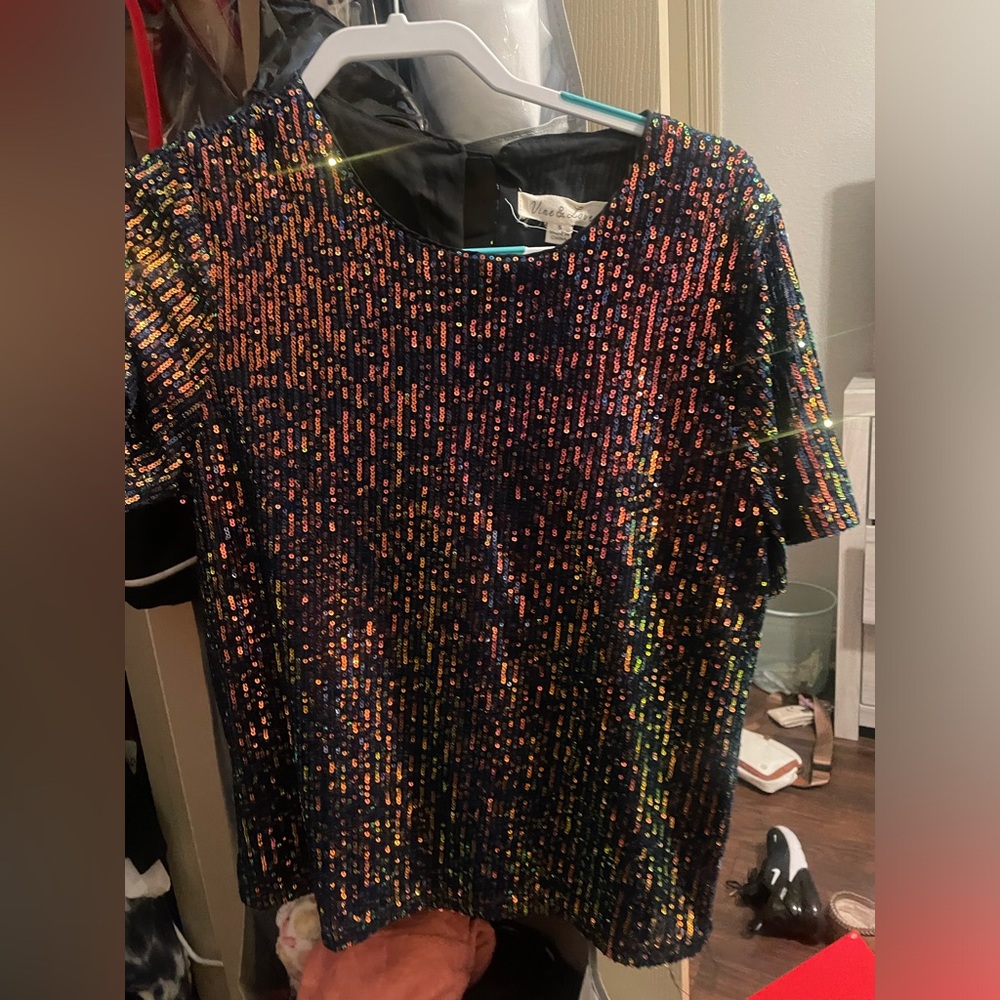 Vine and love sparkle top